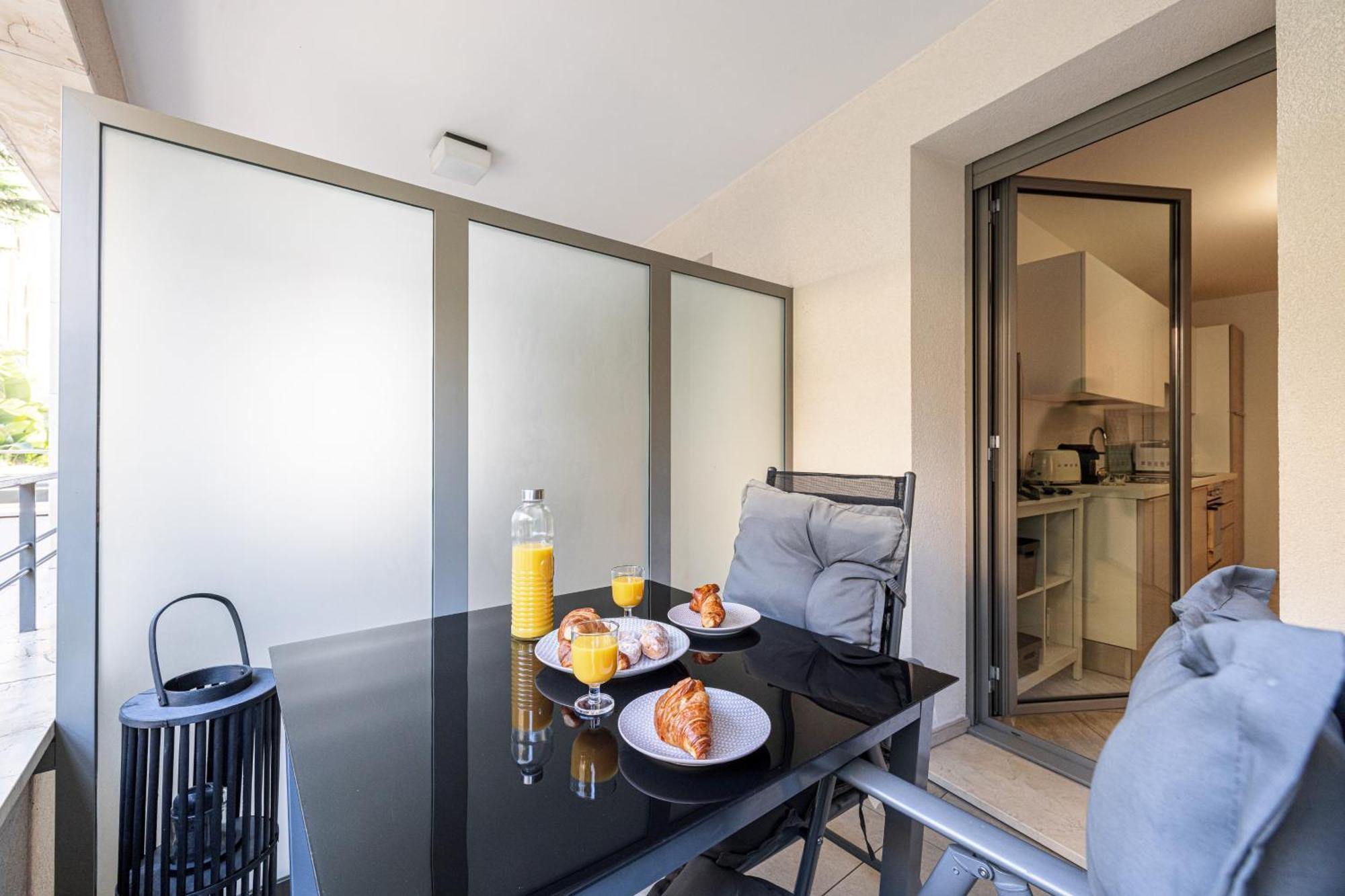 Studio Centre Terrasse Climatisation 50M Plage Menton Luaran gambar