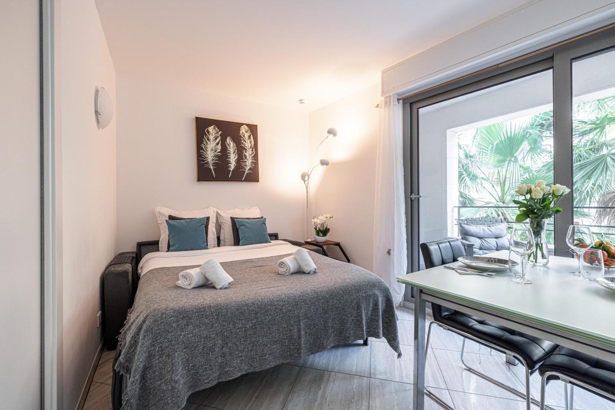 Studio Centre Terrasse Climatisation 50M Plage Menton Luaran gambar