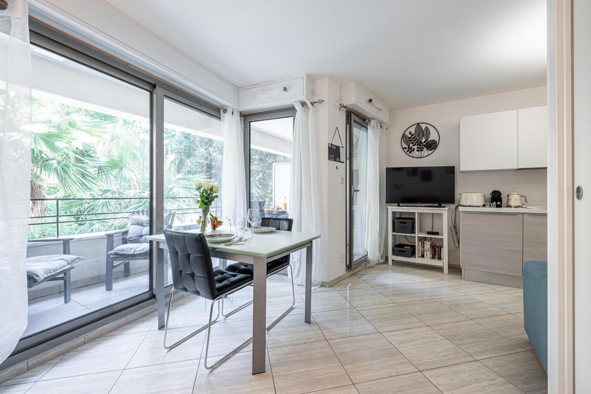 Studio Centre Terrasse Climatisation 50M Plage Menton Luaran gambar